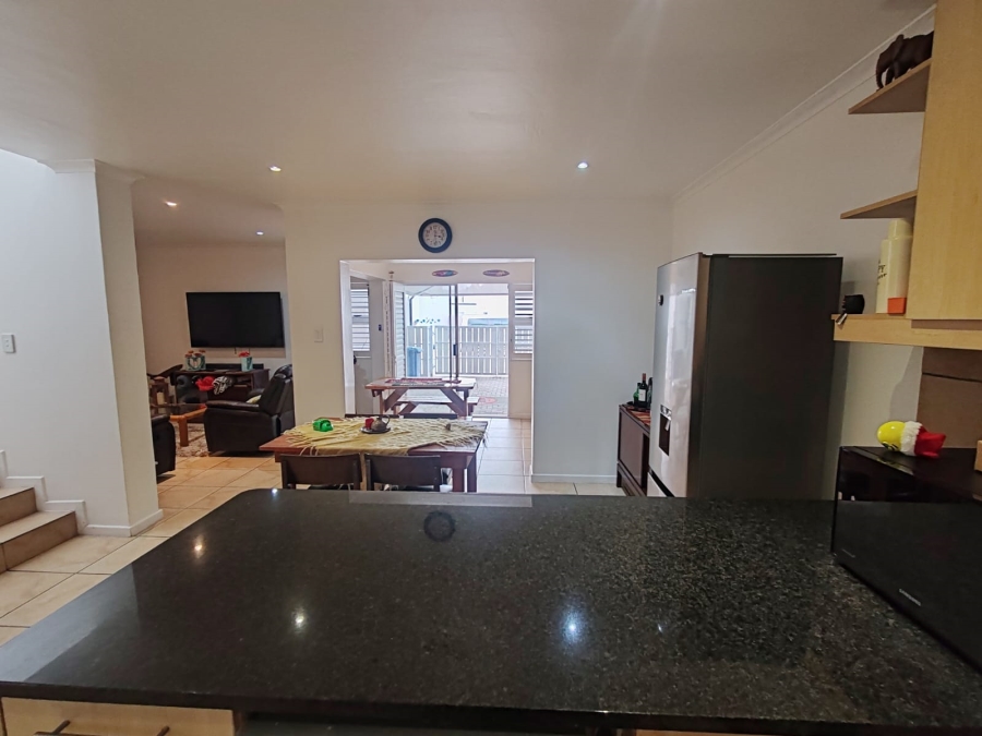 3 Bedroom Property for Sale in Villa Diamante Western Cape